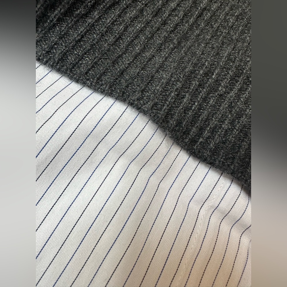 BROCHU WALKER Grey Gray V Neck Sweater Vest Blue White pinstripe collar blouse M - Picture 5 of 13